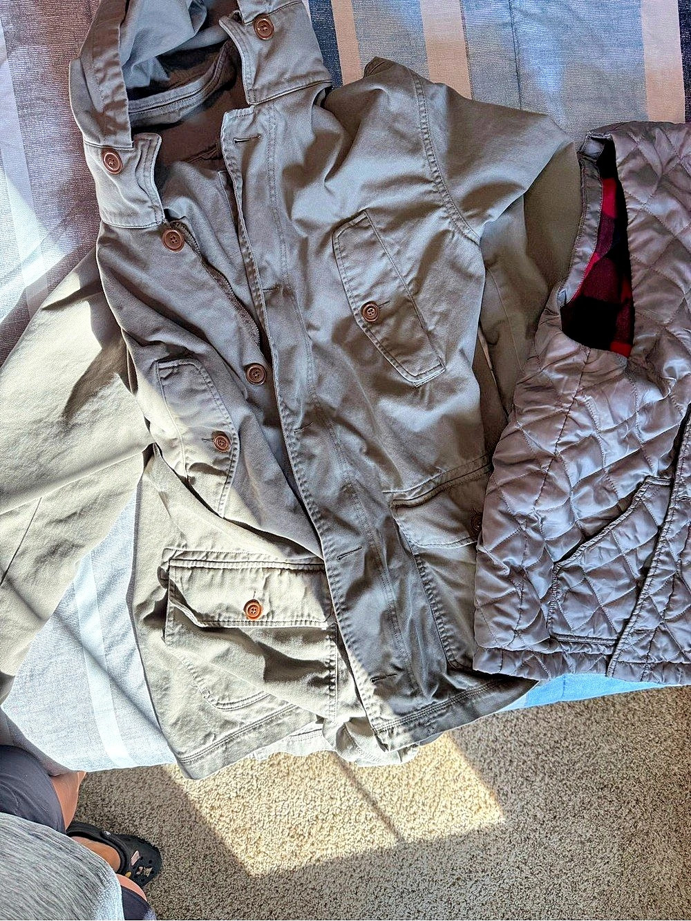 Old Navy Men's Tan & Red Field Jacket & Plaid Vest XL